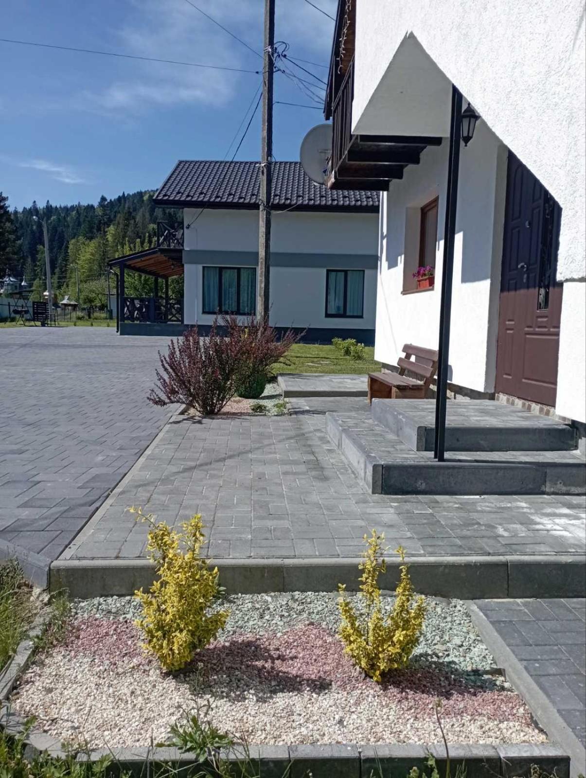 U Anastasii I Sofii Bilya Richki Mykulychyn Exterior foto