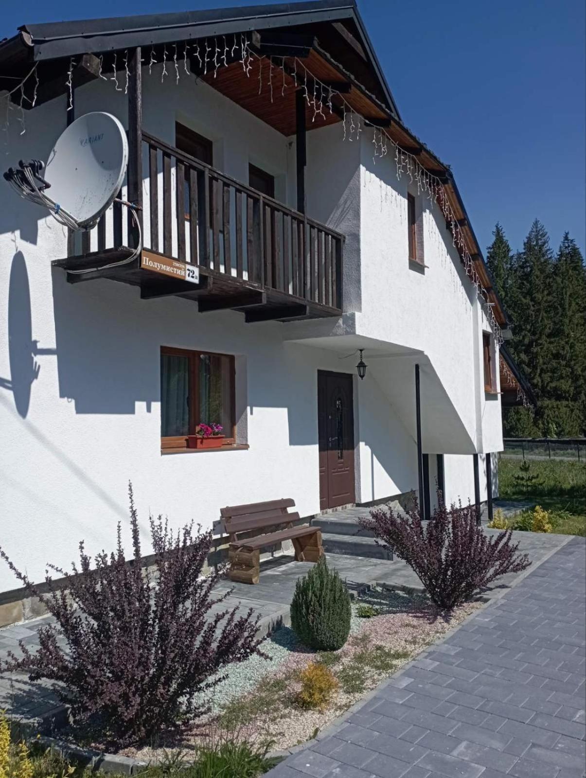 U Anastasii I Sofii Bilya Richki Mykulychyn Exterior foto