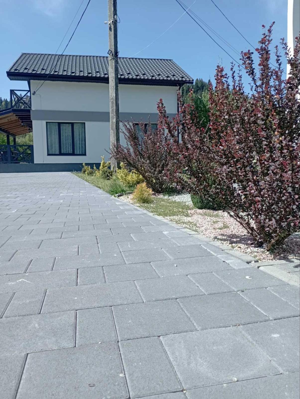 U Anastasii I Sofii Bilya Richki Mykulychyn Exterior foto