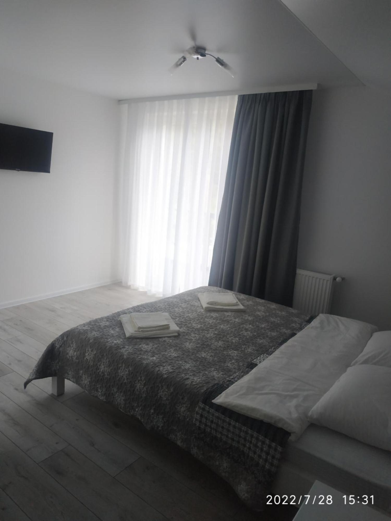 U Anastasii I Sofii Bilya Richki Mykulychyn Quarto foto